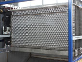 Plate ice machine
