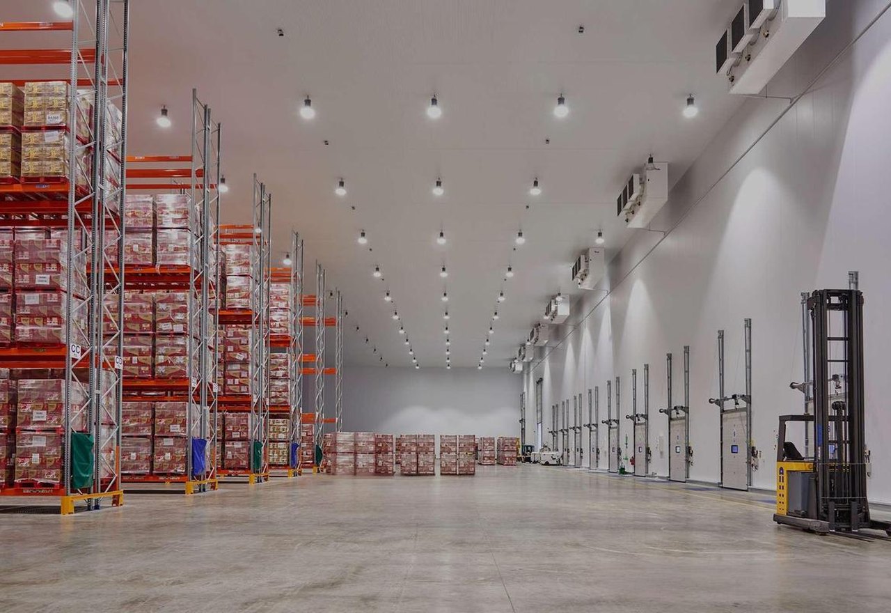 Industrial cold chain warehouse with refrigeration systems