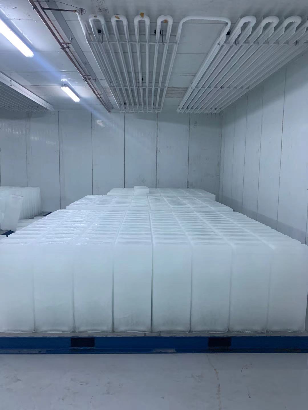 Industrial refrigeration equipment for ice making, cooling and cold-chain projects